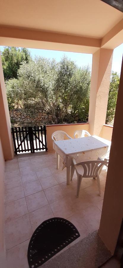Casa Vacanza Costa Rossa Vista Mare Trinità dʼAgultu Buitenkant foto