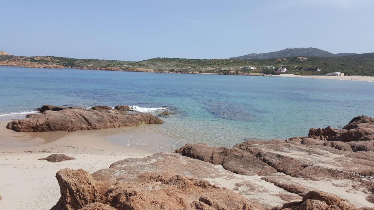 Casa Vacanza Costa Rossa Vista Mare Trinità dʼAgultu Buitenkant foto