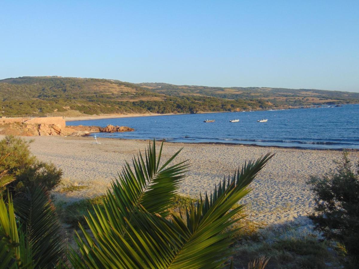 Casa Vacanza Costa Rossa Vista Mare Trinità dʼAgultu Buitenkant foto