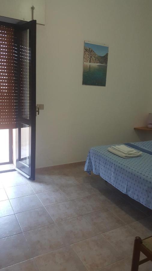 Casa Vacanza Costa Rossa Vista Mare Trinità dʼAgultu Buitenkant foto