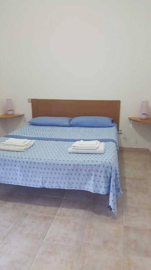 Casa Vacanza Costa Rossa Vista Mare Trinità dʼAgultu Buitenkant foto