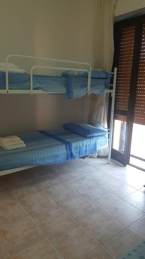 Casa Vacanza Costa Rossa Vista Mare Trinità dʼAgultu Buitenkant foto