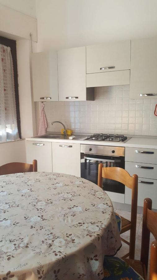 Casa Vacanza Costa Rossa Vista Mare Trinità dʼAgultu Buitenkant foto